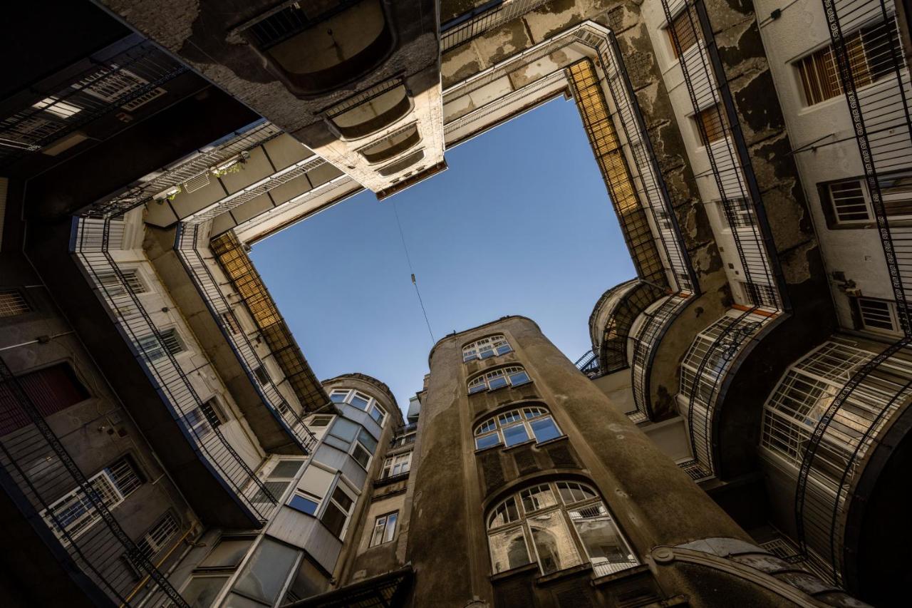Skyline Serenity Retreat @Vaci Most Famous Street بودابست المظهر الخارجي الصورة